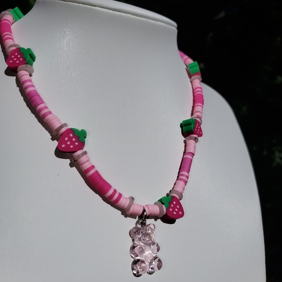 Cyber strawberry - Picture 1 of 2